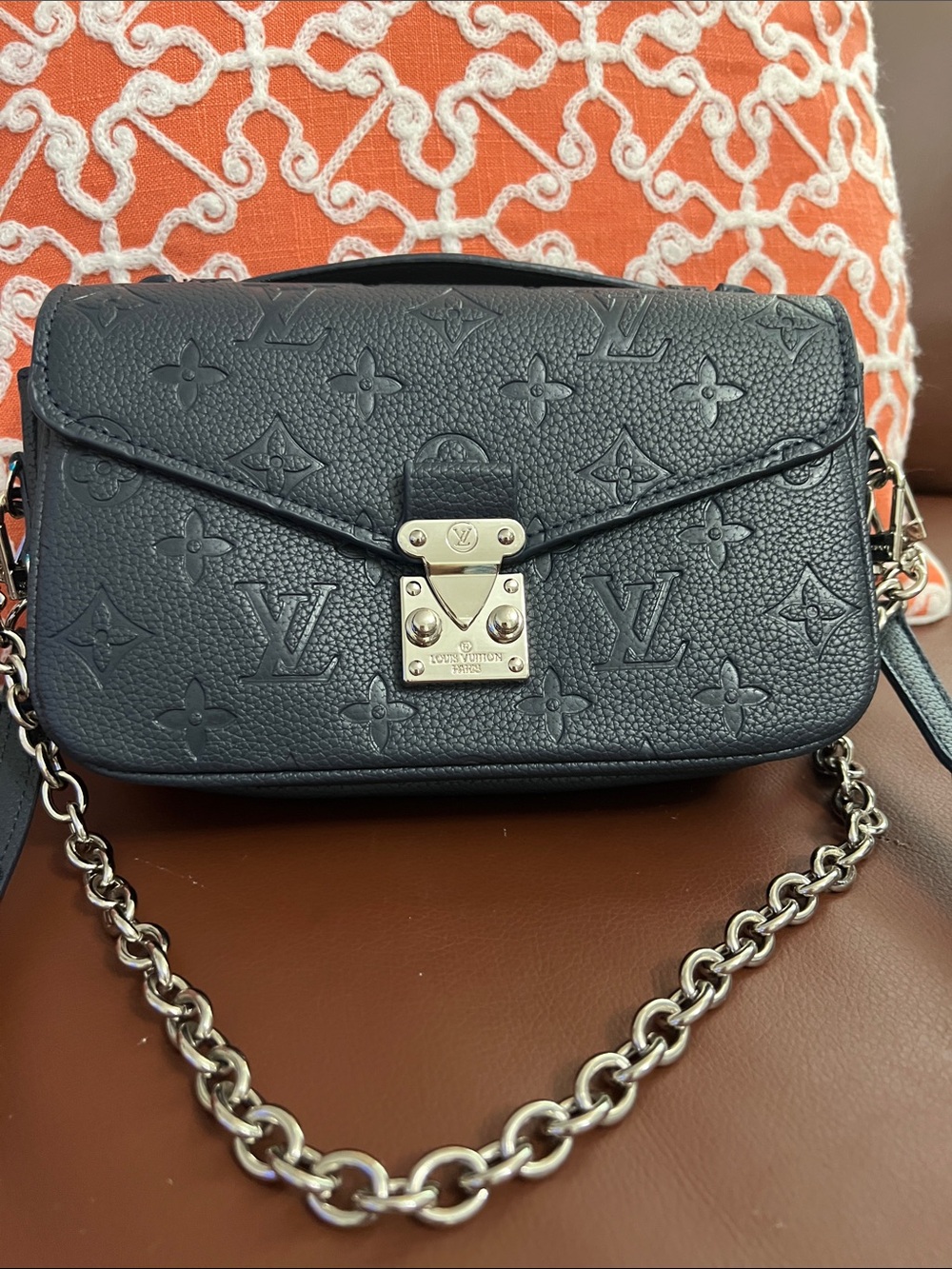 Inspired dark blue Embossed Pochette - Elegant Chain Shoulder / Crossbody bag